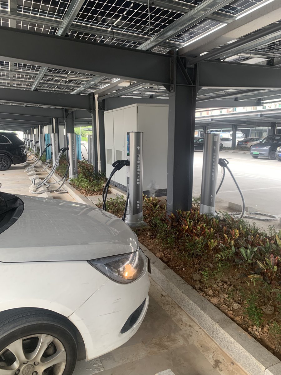 ElecodElectric's tweet image. 🚨Good news!  #Elecod&apos;s PV + storage hybrid inverter project is now live in Dongguan!
⚡250kW PCS + 100kW PV + 100kW DC/DC
🔌261kWh battery + dual-gun 360kW DC charger

Need help?  Contact us
📩 marking@elecod.com
🌐 elecod.com

#EnergyStorage #EVCharging #SolarPower