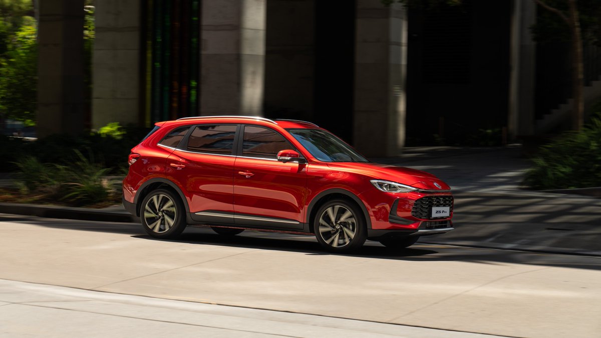 MGMotorZA's tweet image. The all-new MG ZS Pro is here — a perfect blend of bold design, turbocharged performance, and advanced safety. Engineered to impress, designed to drive you forward. Ready for your next adventure?

#MGZSPro #PowerYourLife #DriveTheFuture #MGMotorSA #CompactSUV #SmartPerformance