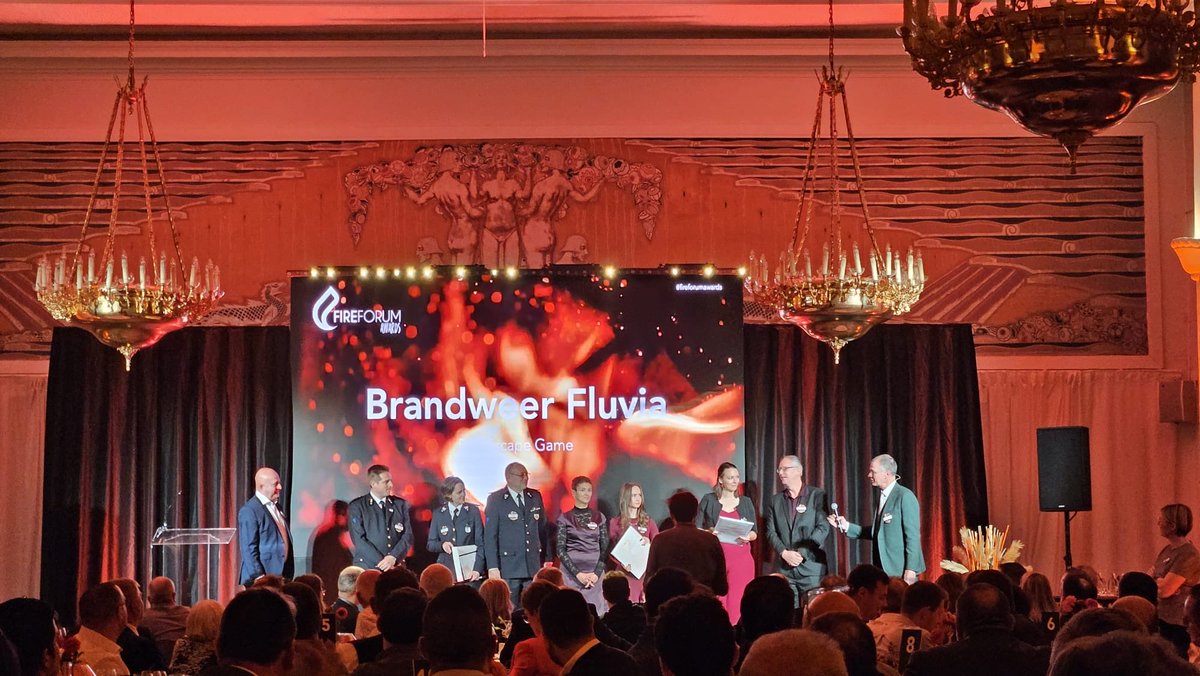 We winnen met <a href="/HVZFluvia/">HVZ Fluvia</a> de #firefourumaward . De fire escape game werd ontwikkeld door studenten van <a href="/howest/">Howest</a> m.youtube.com/watch?feature=…
