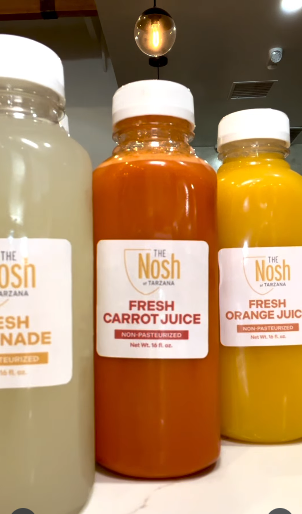 MortsTarzana's tweet image. We pressed these veggies harder than your mom presses you about your love life. Carrot • Celery • OJ • Lemonade 🍋 🥕 #freshpressedjuice #freshlysqueezed #celeryjuice