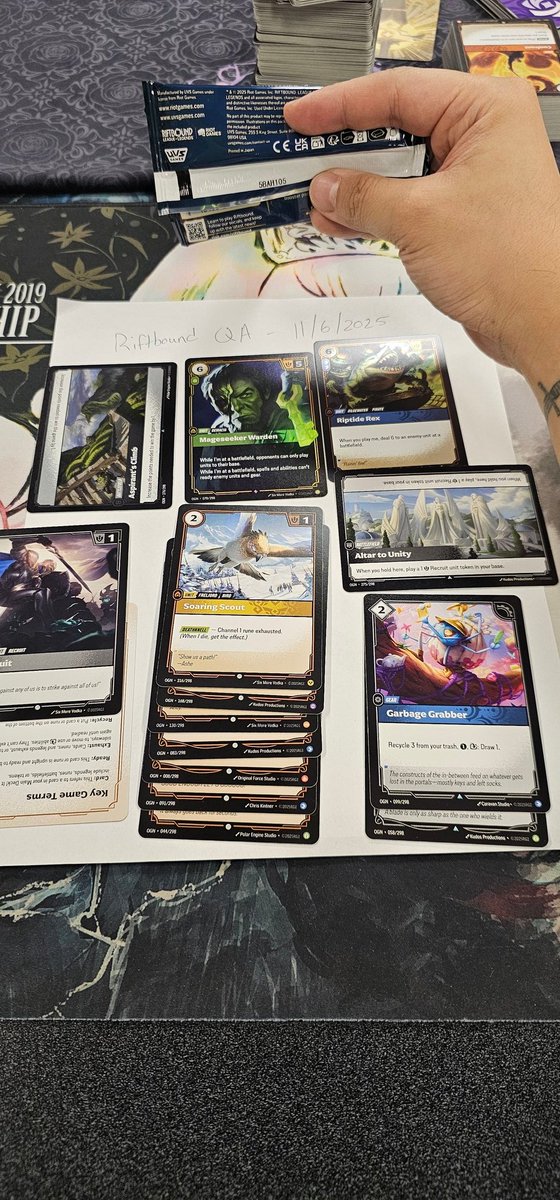 DrDemented's tweet photo. @davetron Hi Dave, 3 of my packs from my box were affected. I appreciate I was able to learn the 4freeall mode from you at GenCon. Cheers. https://t.co/wJAdePH8fE