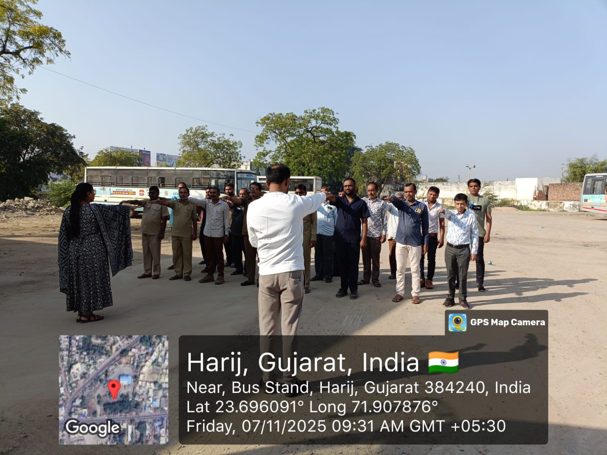 DMHARIJ's tweet photo. હારીજ ડેપો ખાતે સમુહ રાષ્ટ્રગીત ગાઈ સ્વદેશી વસ્તું અપનાવા શપથ ગ્રહણ કર્યા https://t.co/HfpLfcegor