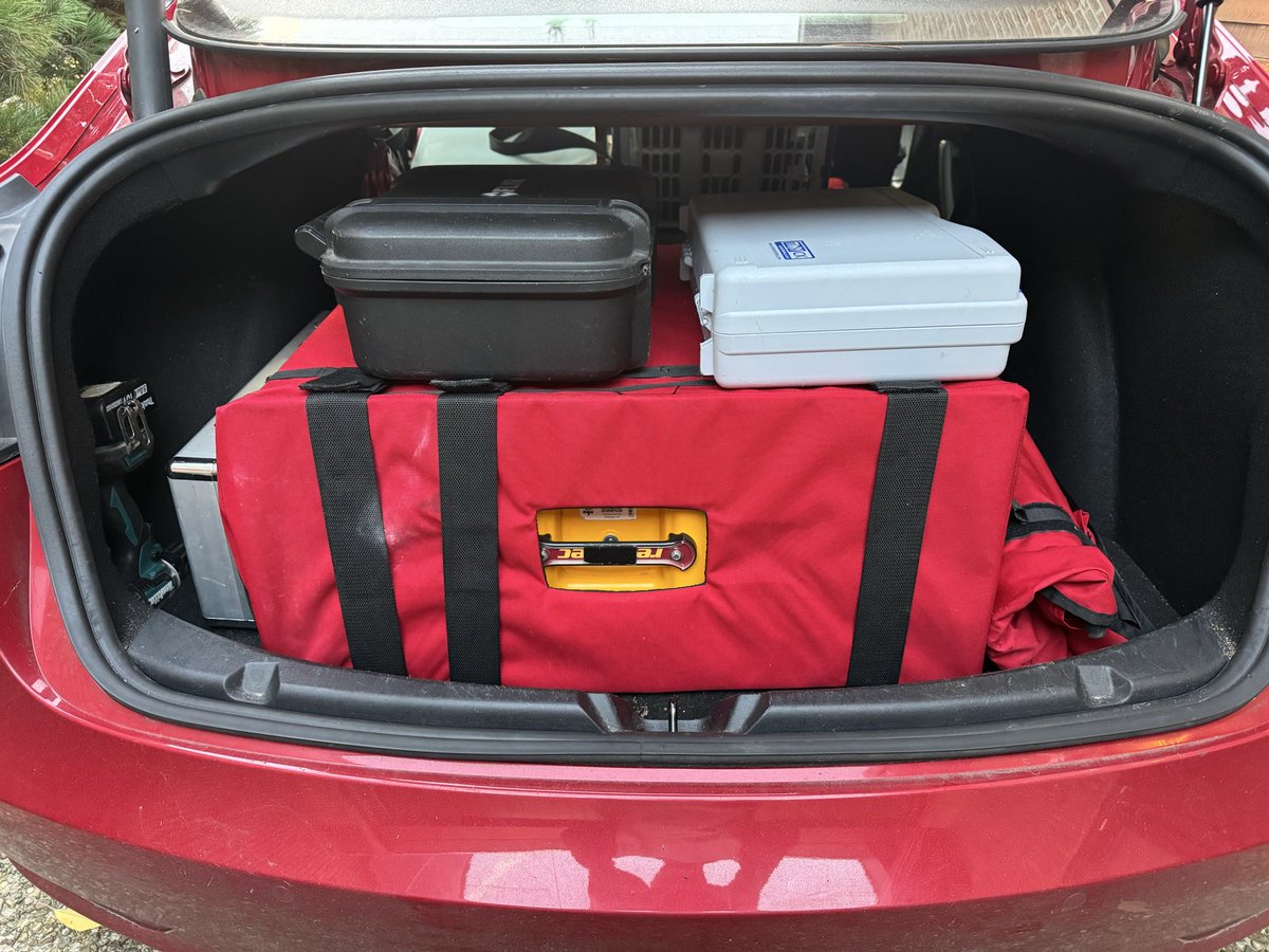 Hupsakee! Huisfluisterdag!

Fijne dag allemaal!