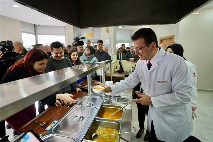 tcbuyuksehIr1's tweet photo. İBB Kent Lokantaları'nda günün menüsü:

Domates çorbası
Orman türlüsü
Bulgur pilavı
Meyve
Ekmek
Su

İstanbulkart ile 60 TL https://t.co/ewBbVwtvTj