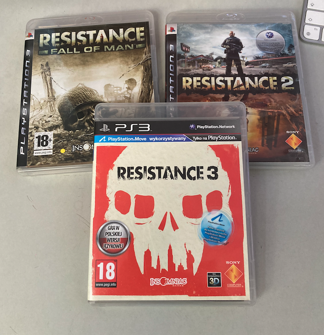 Olek1978's tweet photo. @1GamewithDave1 Resistance !! :) :) https://t.co/YcQAaDTWmt