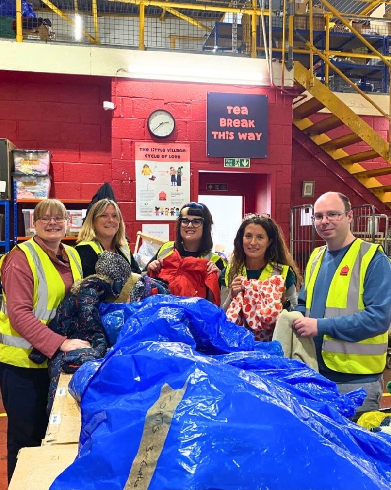 tootingnewsie's tweet photo. Due to the success of their one-off volunteering sessions, baby bank charity @LittleVillageHQ have added more days &amp; flexible hours for volunteers at their Wandsworth warehouse!
They are now hosting sessions at:
• Tue &amp; Thu: 6–9pm
• Sat: 10am–3pm
Info: https://t.co/CkxM9ZPkWp https://t.co/Mf0cgGOnpw