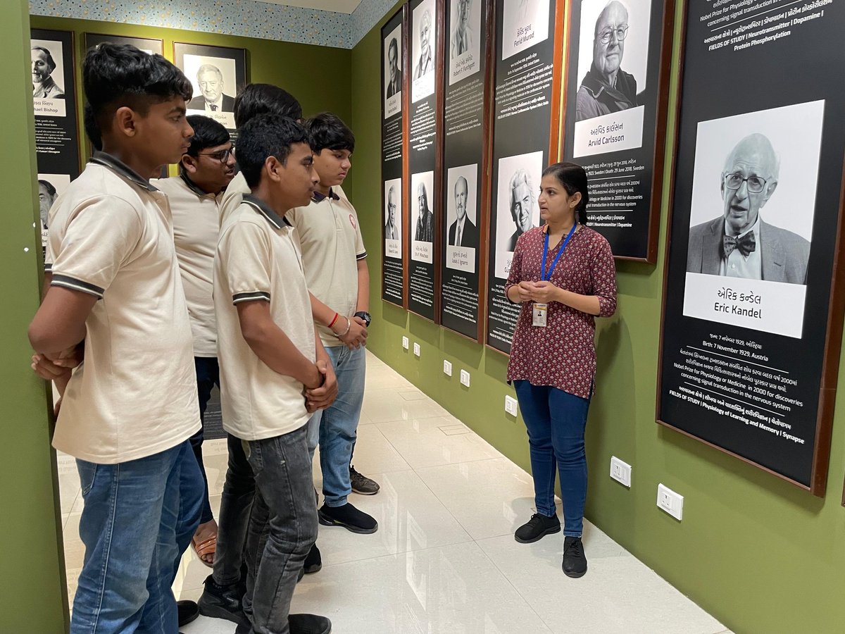 krupaba_pa67368's tweet photo. @RSCBhavnagar honors Nobel Laureate #EricKandel on his birth anniversary! We celebrated with students, #exploring his monumental achievements in #neuroscience, especially his work on #memory.Inviting everyone to #explore his inspiring legacy and more in our #NobelPrizeGallery https://t.co/OnhIPa3lHB