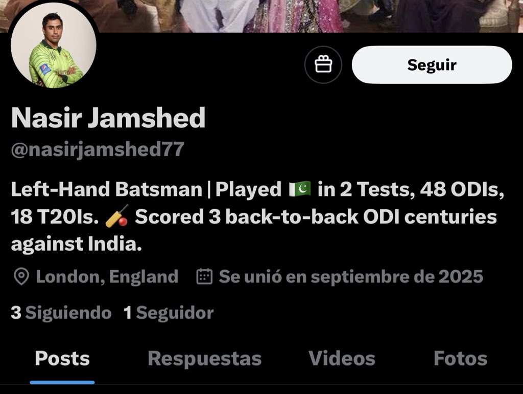 Sharam kr le Majid Majeed k kutty, kuch b post kr dety for views. Khud he account bna kr ye sb kr rha😭😭😭