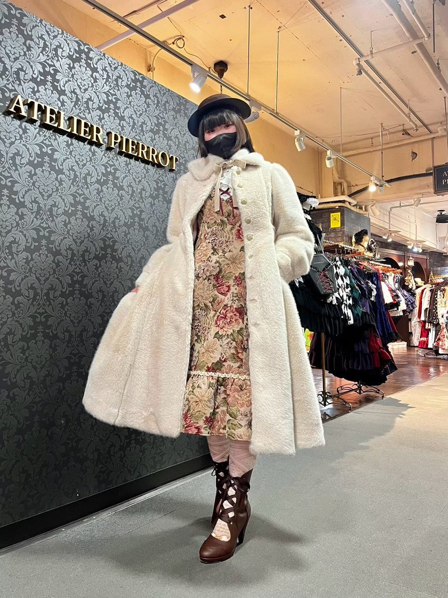 Victorian Maiden フェイクファーコート 白橡兎 【公式通販】