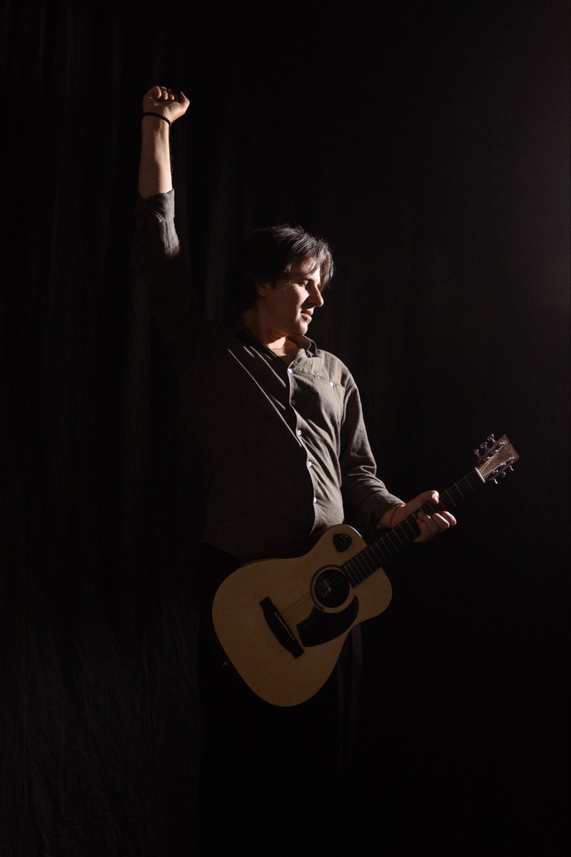 Да начнётся балтийская нога в холоде, темноте и под дождём!
8 ноября - Тампере, Katubaari Axu
14 ноября - Хельсинки, Lazy Fox
20 ноября - Рига, Echo Sound Bar