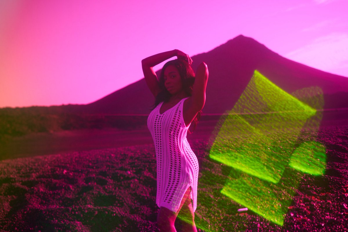 It’s been an incredible feeling to reconnect with my inner circle and allow myself to fall in love with this work once again. Join me?