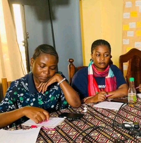 J'ai été honorée de participer à la formation des journalistes de La Prunelle RDC consacrée au journalisme international en zones de conflits et à la couverture éthique des conflits armés et des crises humanitaires, avec appui financier
du Fonds #Kris_Berwouts...