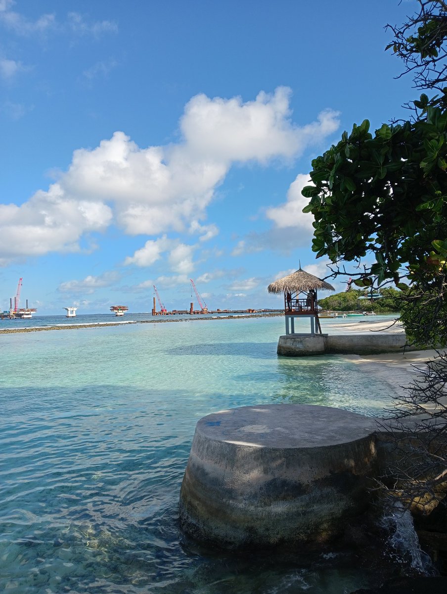 PurejoyF54314's tweet photo. Indian expats working in Maldives, their hard-earned money is stuck! 💸 Remittance services are disrupted, affecting thousands of families back home 🇮🇳. We urge @MEAMaldives @IndianGovt @RMEAIndia to RESTORE REMITTANCE SERVICES ASAP! 🙏
#PermanentSolutionNow
#RemittanceJustice https://t.co/eRXpYlJJQI