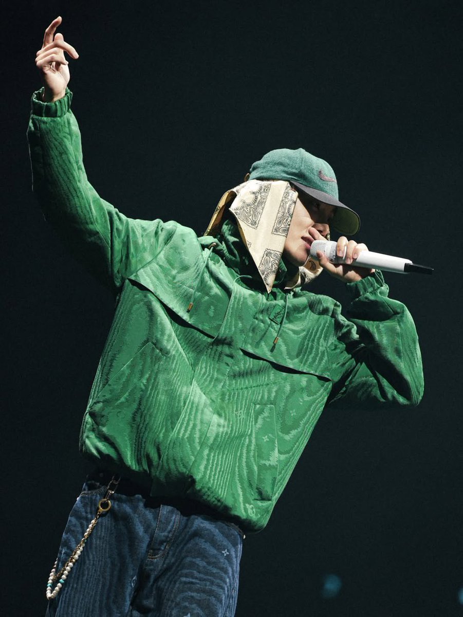 a218_hope's tweet image. サランハンダ チョンホソク！
1 RT = 1 vote

I vote #jhope for #2025MAMAVOTE