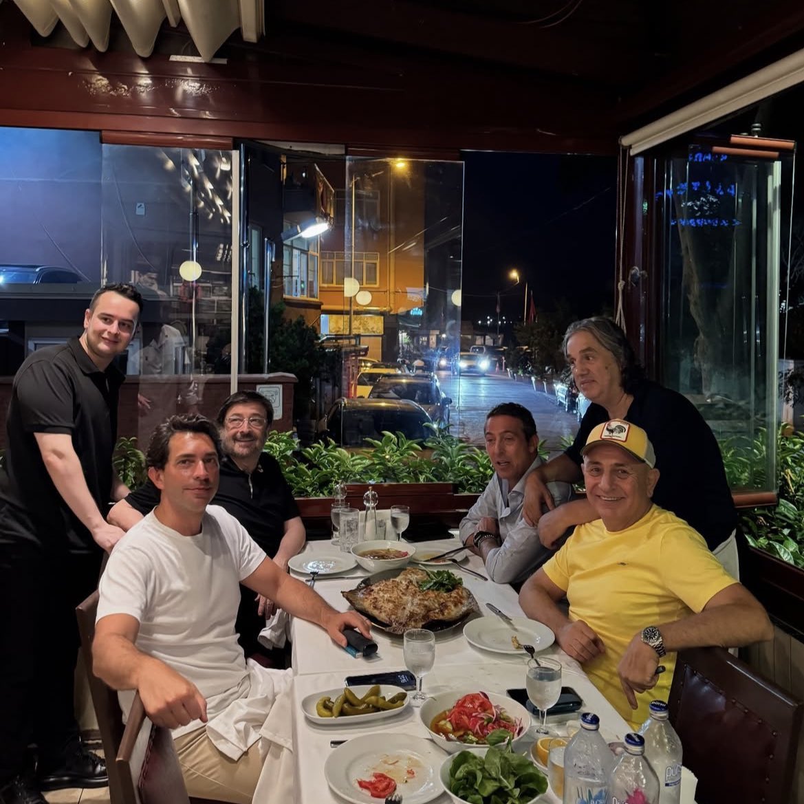 "İDDİA'DAN ŞİKEYE DÖNÜYOR"

CAS Hakemi Emin Özkurt:

"Cumhuriyet Başsavcılığı, soruşturmanın seyrini tamamen değiştirdi. Bugüne kadar 'Bahis soruşturması' olarak yürütülen süreç, bugün itibarıyla artık şike soruşturması haline geliyor." 

Kasımpaşa başkanı Mehmet Fatih Saraç