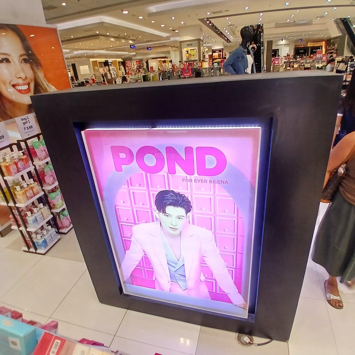 Who's seen <a href="/ppnaravit/">ppnaravit</a>  in <a href="/EverBilenaPH/">Ever Bilena</a> displays in SM Beauty Dept Stores? In photo: SM Tarlac Dept Store, SM Davao Dept Store, SM Baliuag Dept. Store, and SM East Ortigas Dept. Store!