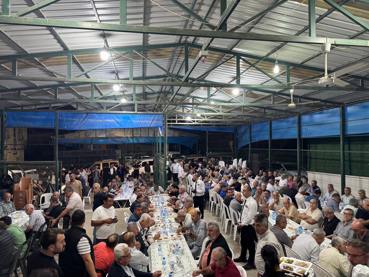 uslu_zafer's tweet photo. Rahmeti Rahmana kavuşan Amcam (Kayınbabam) Merhum GADİR USLU için okutmuş olduğunuz Mevlüdümüze ve taziyemize uzaktan yakından katılım sağlayan bu acılı günümüzde bizi yalnız bırakmayan eş,dost,akraba ve arkadaşlarımıza sonsuz teşekkür eder,tüm ölmüşlerine Rahmet dilerim… https://t.co/kwl4d9n5Rw