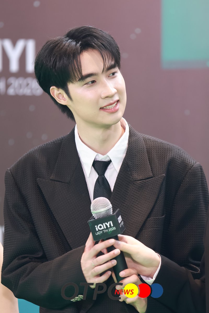 otpc_story's tweet photo. "ก้อง-สกาย" ร่วมเดิน Green Carpet ในงาน iQIYI iJOY TH 2026

#kongphom_fw #skychaithawat 
#KongSky #ก้องสกาย
#iQIYIiJOYTH2026 #iQIYI https://t.co/x59vr81tWx