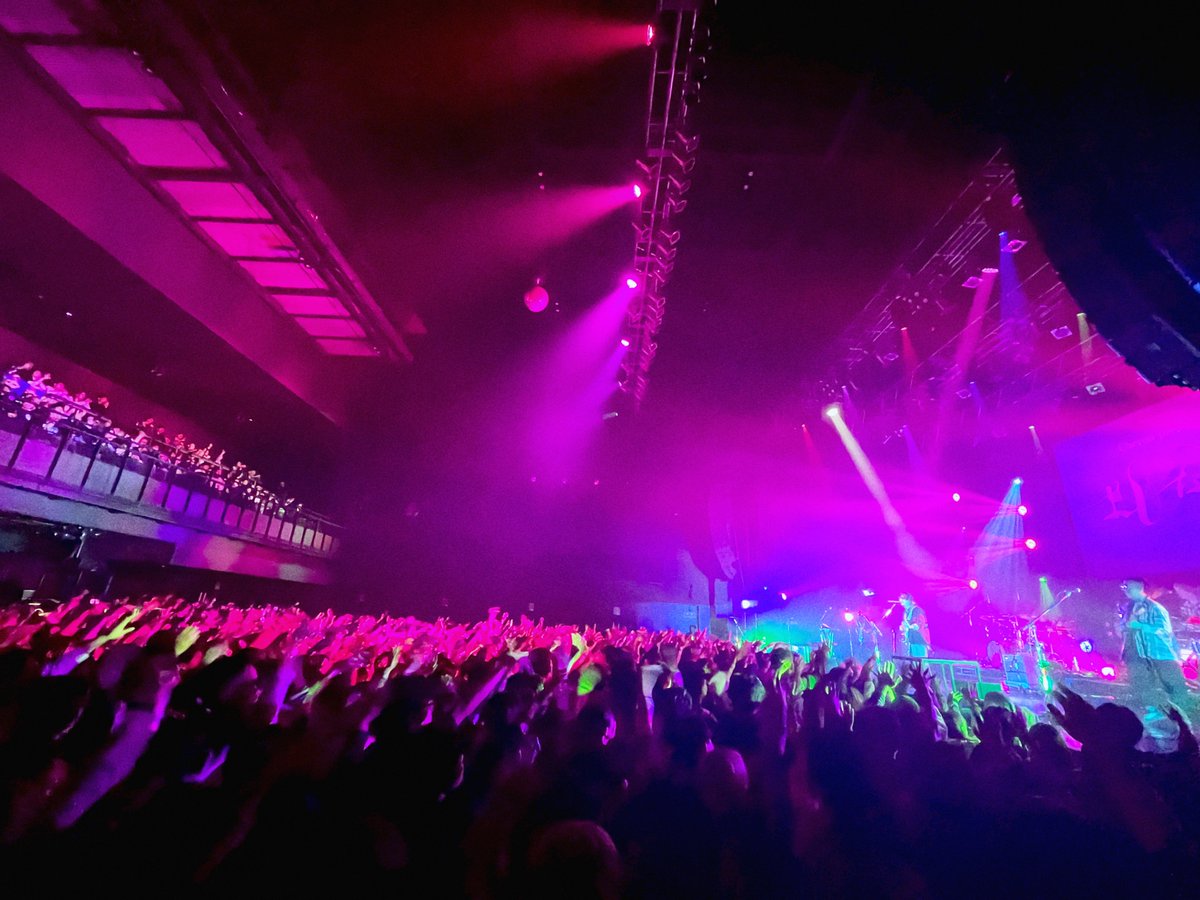 2025.11.07 Chevon pre. "よしなに"
instagram.com/balloon0120?ig…