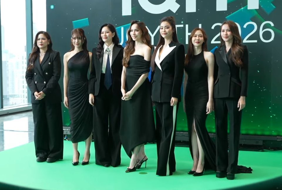 ตัวเล็กของแม่ ….🤏🏻

#iQIYIiJOYTH2026xENGLOT
#อิงล็อต #englot