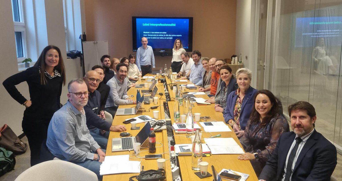 🚀 Top départ pour la 1ʳᵉ promo du Label Interprofessionnalité Harvest Fidroit Academy ! 

➡️Pendant 3 jours, des professionnels du patrimoine (conseillers, assureurs, experts-comptables et notaires) se retrouvent pour un cursus unique dédié à l’interprofessionnalité.