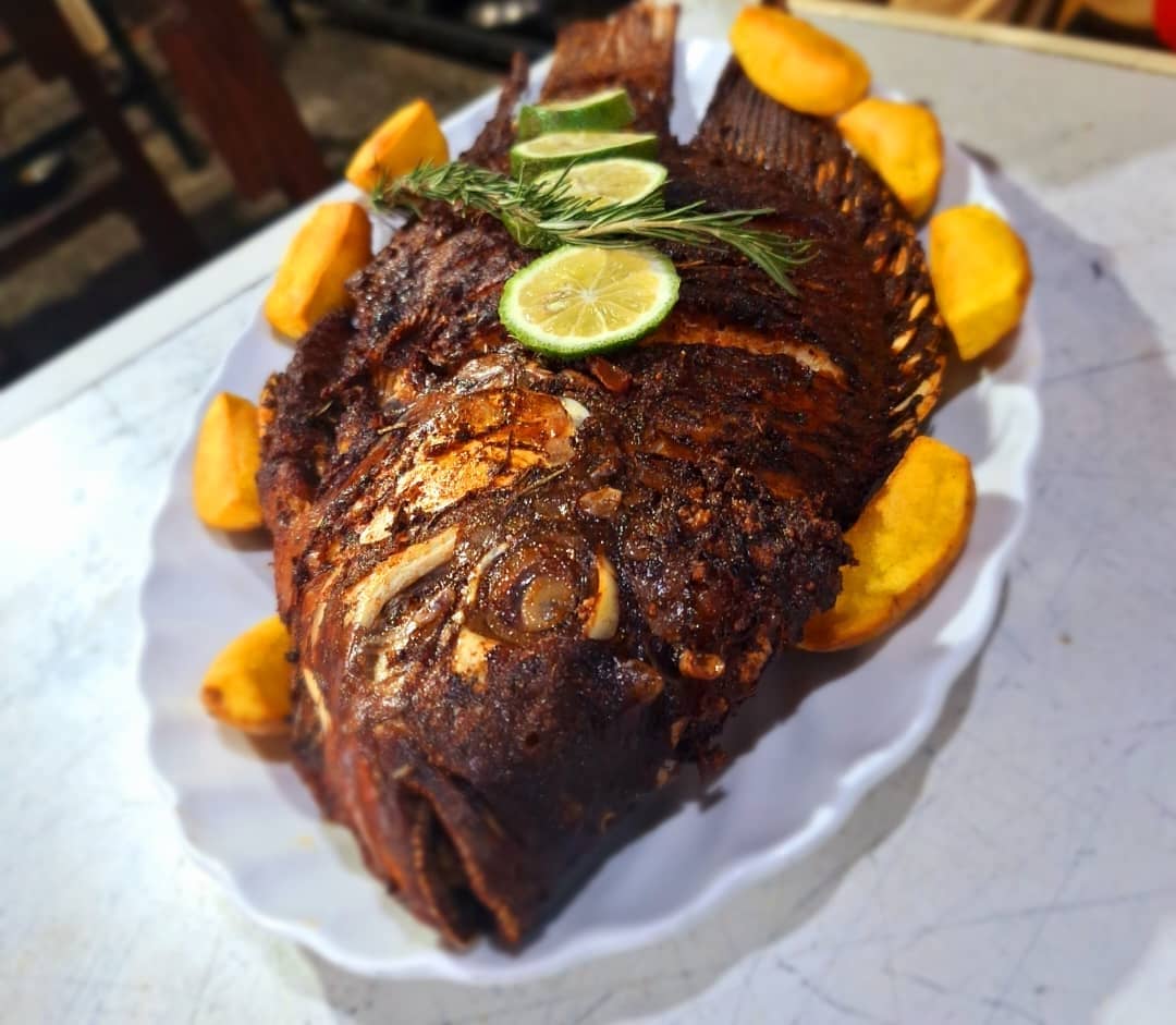 Glenn_Noel_Ics's tweet image. Who is Joining me tomorrow for some amazing and tasty meat dishes @BackyardBistro 🤤. Mujje tulye. The meat fest happens every Saturday, that is 52 Saturdays every year.
Come explore the Various Ugandan  foods there.
#FoodTourism | #GoldenPosts | #ExploreUgandanFood