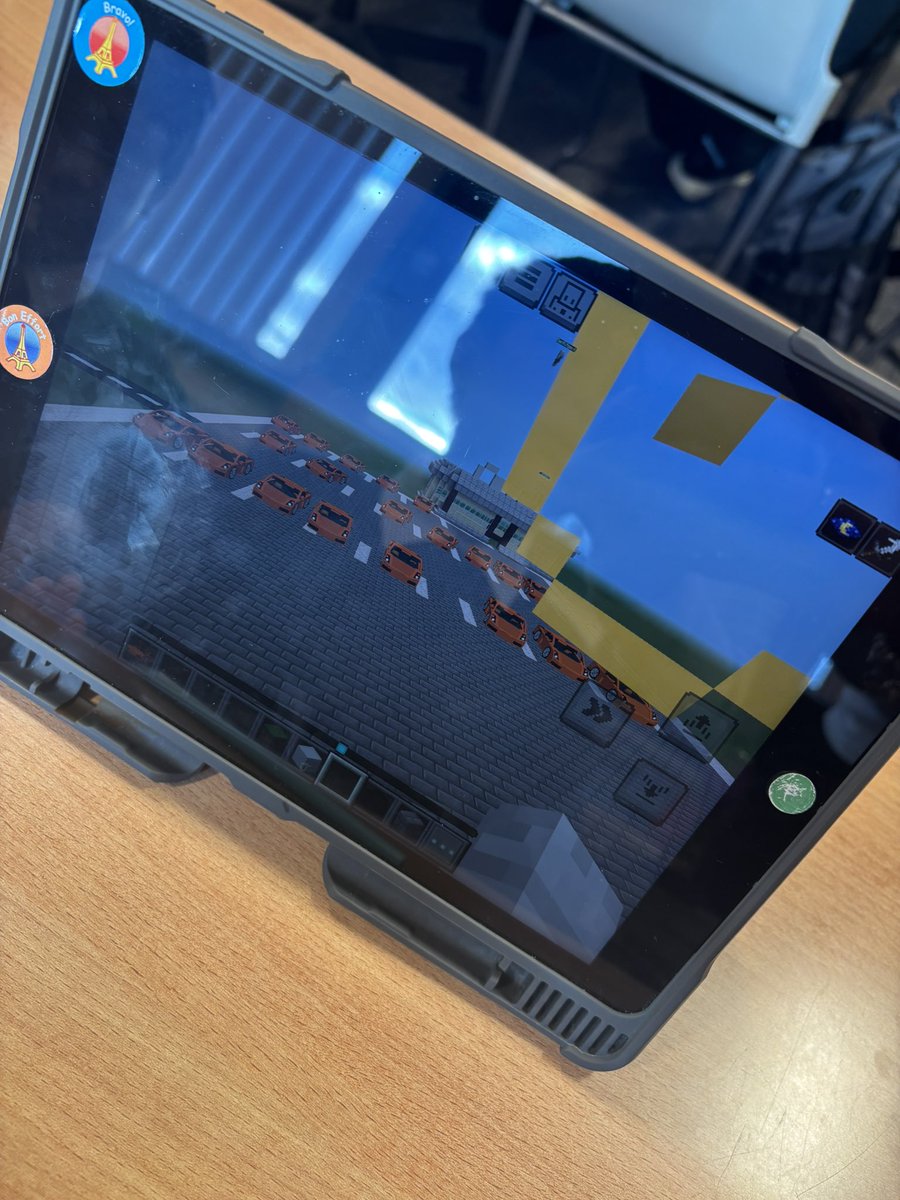 S1 Business created a Disney theme park in groups on Minecraft today. They thought about the different things that a theme park needed and ensured they included a large car park! Really impressed with the results 🖤🎢🎡