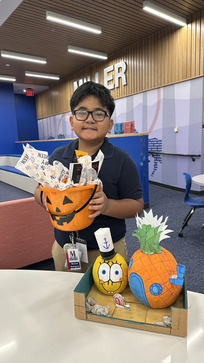 Late post! But congrats to our Book Character Pumpkin winners from last week! 🎃🏆 <a href="/Alief_Libraries/">AliefLibraries</a> <a href="/MillerMavsAISD/">Miller Intermediate PVAA</a>