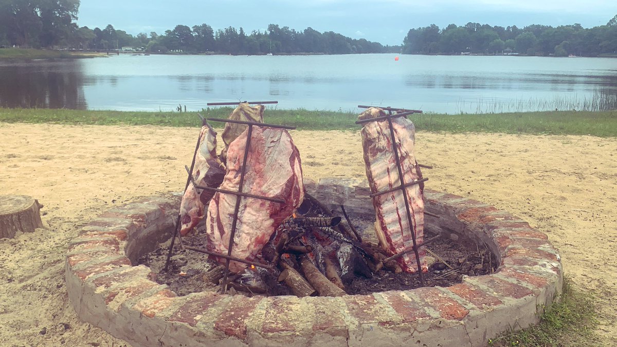 Yo soy buenisimo y Uds malísimos !