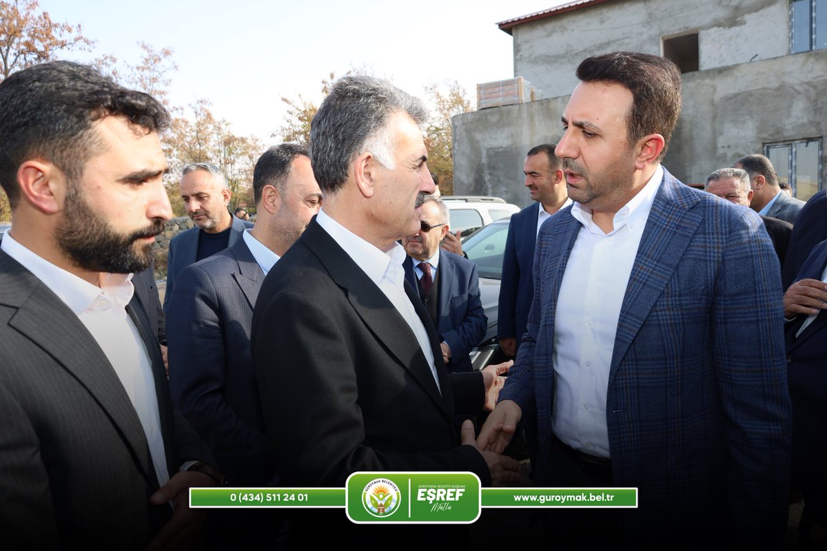 🏗️ Yeni Hizmet Binası İncelemesi
Bitlis Milletvekilimiz Turan Bedirhanoğlu, Belediye Başkanımız Eşref Mutlu, İlçe Kaymakamımız Mehmet Zahid Uzun ve AK Parti İlçe Başkanımız Nihat Yavuz, yeni hizmet binasında incelemelerde bulundu.