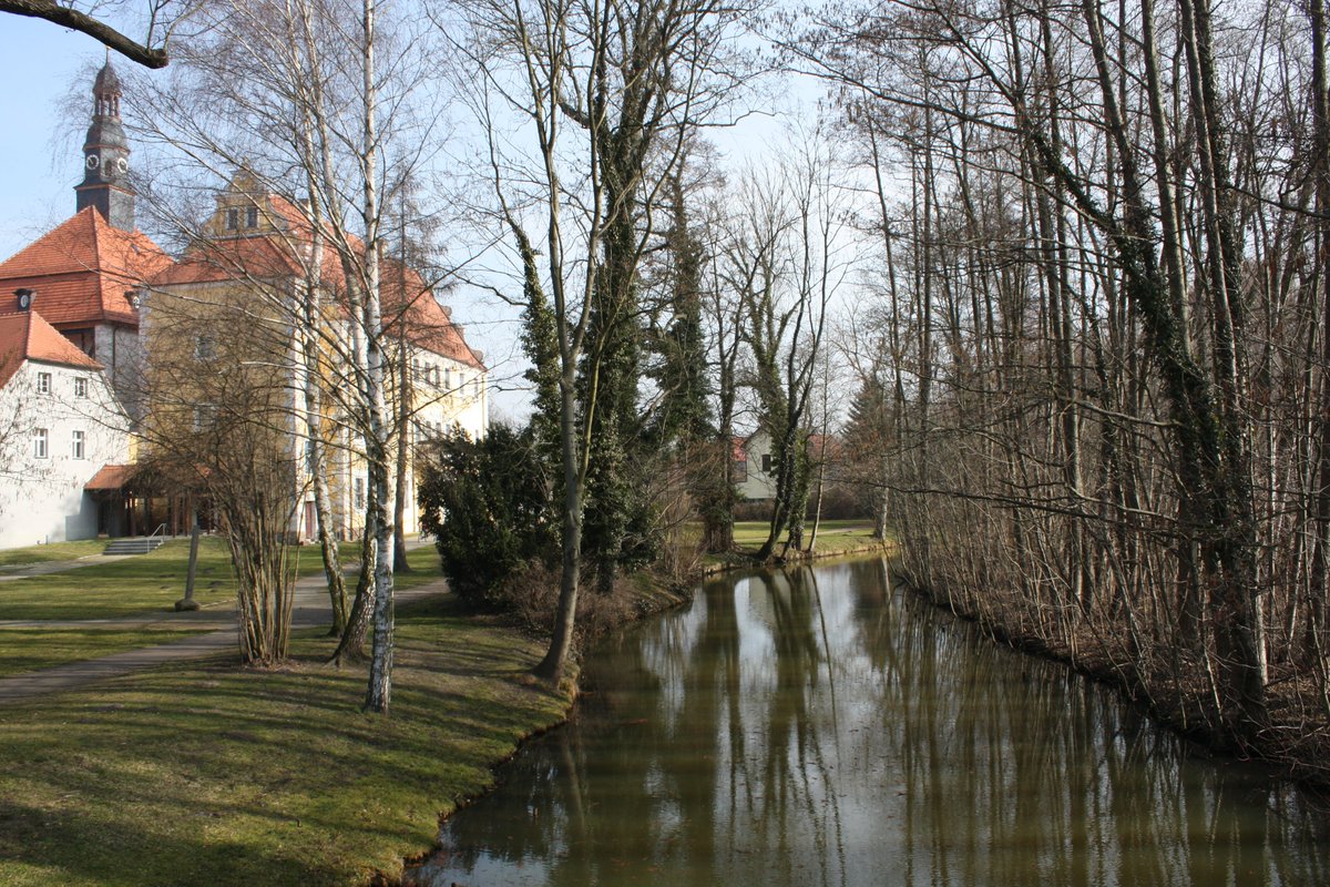 Warum nicht einmal dem Großstadt­trott entfliehen? 🌿 Im Spreewald wartet Kahnfahrt, Gurkenliebe &amp; Wald-Ruhe. 

travelworldonline.de/spreewald-urla…

#SlowTravel #Spreewald