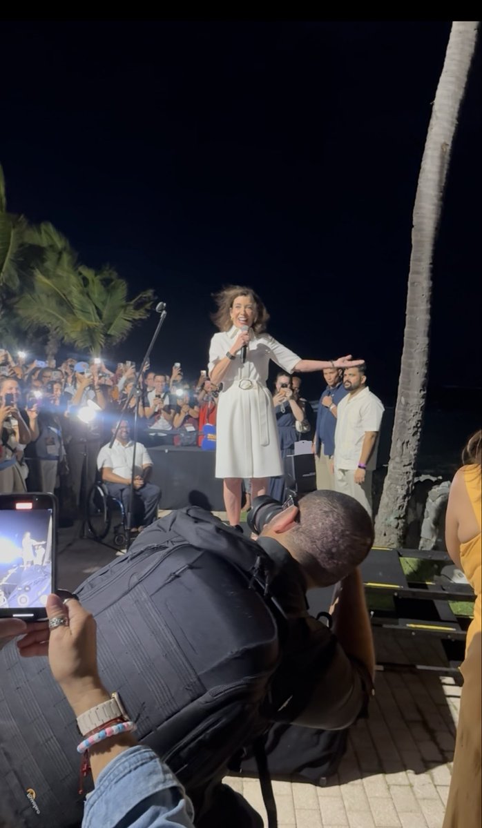 Jeanine Ramirez tweet media