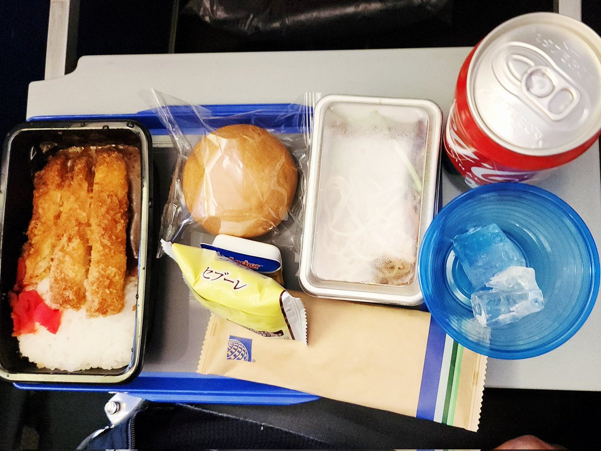 xxxfreedom7 X脚さん、 おはようございます✈️🍴 おつながりは