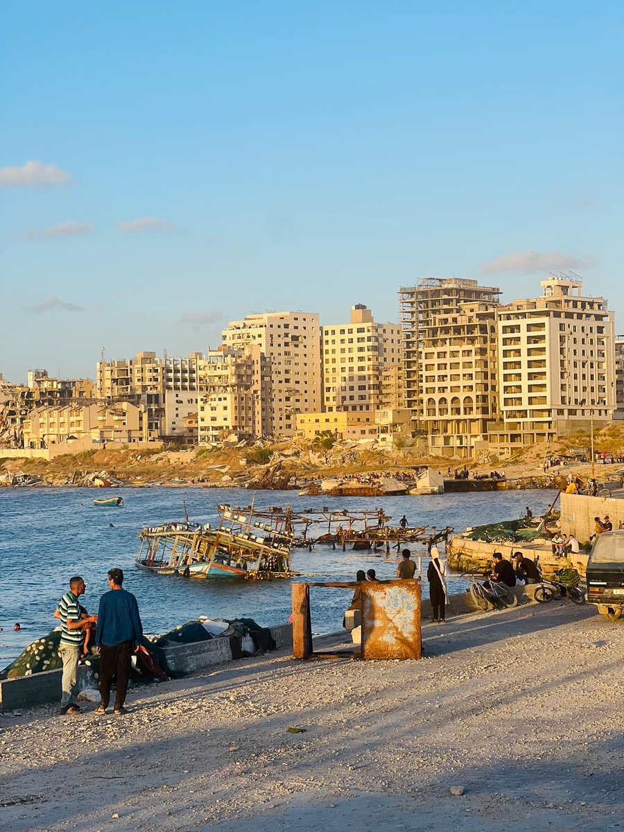 من وين بتابعني؟  علّق بعلم دولتك 
🇦🇪🇧🇭🇩🇯🇩🇿🇸🇦🇸🇩🇸🇴🇮🇶🇴🇲🇵🇸🇶🇦🇰🇲🇰🇼🇱🇧🇱🇾🇲🇦🇪🇬🇲🇷🇾🇪🇹🇳🇸🇾🇯🇴