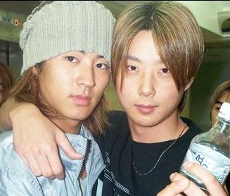 전진: 술취한 혜성 형가 페트병을 만지작거리며 "너…엄청 처진 어깨구나…"라고 말하더라