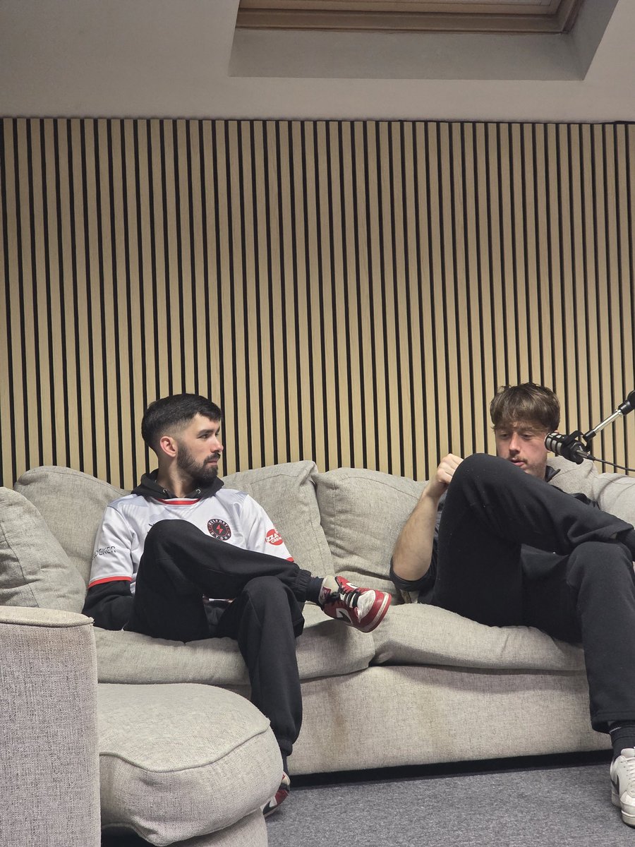 Belfaststorm's tweet image. Here at Belfast Storm we're growing drastically! 

We very much understand we're still an amateur team but we're looking to strengthen to achieve the goals we have set. 

We're looking for editors, designers, consistent content creators, etc to join our journey. 

If this is you,…