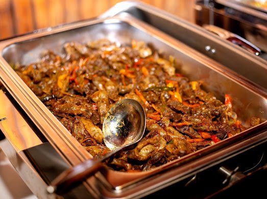 GideonSsekidde's tweet image. "IT'S HERE! 🍖🔥 Meat Fest is happening at Backyard Bistro Bugolobi! Join the party! Sizzling meats, cold drinks, great vibes!
#GoldenPosts
 #MeatFest 
#BackyardBistro #Bugolobi #UgandaFood