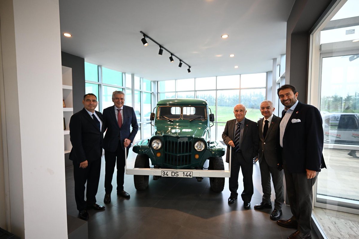 Eski İçişleri Bakanımız babam Abdülkadir Aksu ile birlikte, Bahçıvan Gıda Yönetim Kurulu Başkanı Sayın Erdal Bahçıvan’ın ev sahipliğinde

Eski TBMM Başkanımız, Eski Başbakan Yardımcımız ve Eski Adalet Bakanımız Sayın Cemil Çiçek, Kırklareli Valisi Sayın Uğur Turhan, Kırklareli