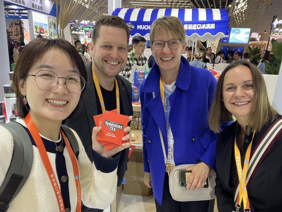 GKeyu97's tweet photo. This year at the CIIE! https://t.co/2bzosgKOds