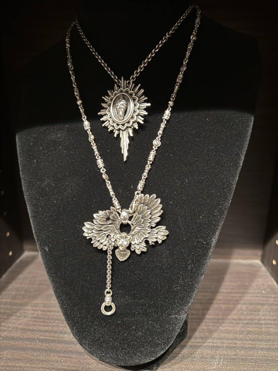 トルソー4つに増えたので飾ってみた。
#シルバーアクセ
#ガボラトリー
#ロンワンズ
#フロワティエドール