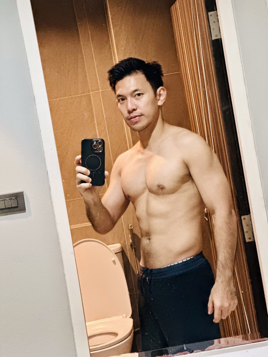 yimkeng8's tweet photo. คิดถึงทุกคนจังเลยค้าบ 😍💋💦

จองคิวงานได้นะครับ ตอนนี้ยังอยู่ กทม  ครับผม    ชายแท้ งานรุกอย่างเดียวจ้า ❤️😍🙇🏻‍♂️
https://t.co/xCztxUlUQc https://t.co/PcRa1Gtbd4