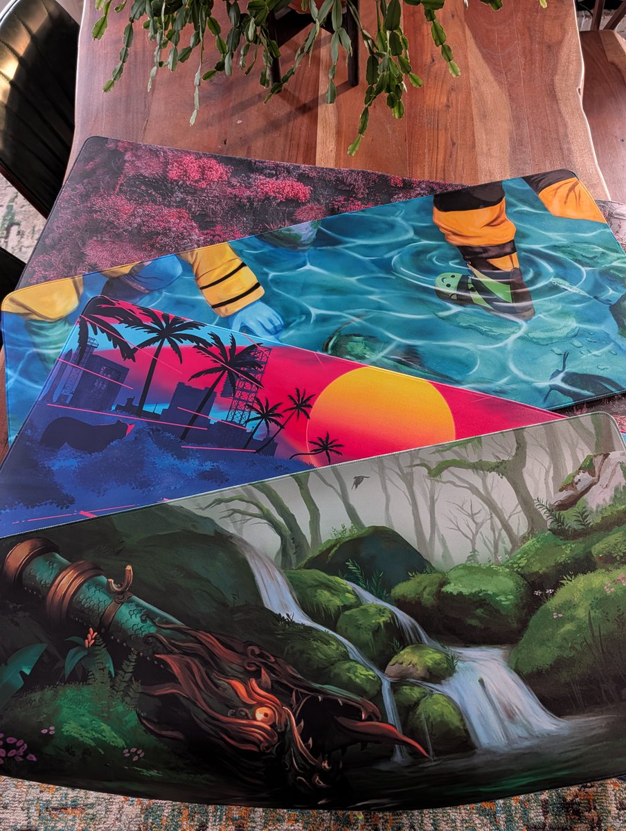 ErrnieGerrn's tweet image. When your homie makes desk pads for your other homies and you can&apos;t decide. I wish I could have gotten them all 😅😭 @epicdeskshop