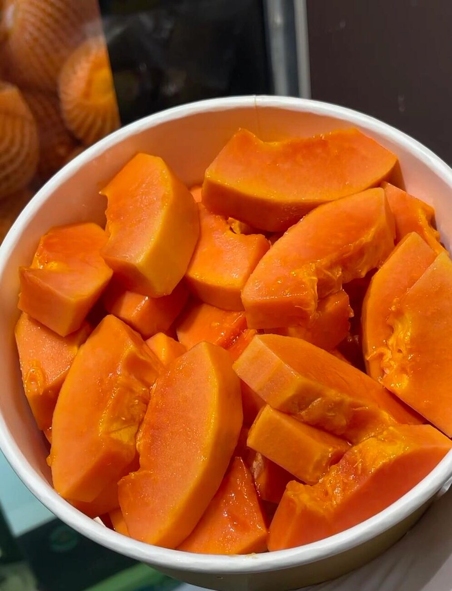 dcmgpp's tweet image. 甘くてフルーティーな香りを一口味わうことは、人生における小さいけれど確かな幸福です。