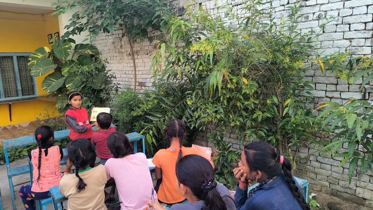 BansaLibrary's tweet image. As winter begins to set in, stories bring their own warmth. A young reader leads a read-aloud session at our library courtyard, her voice carrying tales that spark curiosity and comfort alike. Not long ago, books like these were out of reach for most children here in Bansa.…