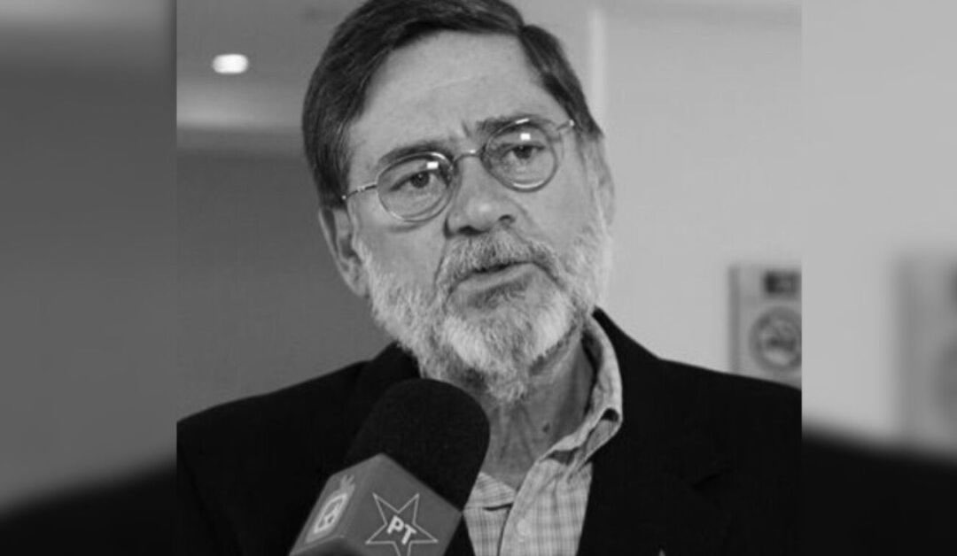 brealt's tweet image. ADEUS A PAULO FRATESCHI

Despedir-me de Paulo Frateschi é uma tarefa que machuca o coração e convoca a memória. 

Falar dele é evocar uma geração que acreditou, com todas as forças, que o Brasil podia ser justo, livre e solidário. 

Nascido em 1950, Paulo cresceu sob o peso da…