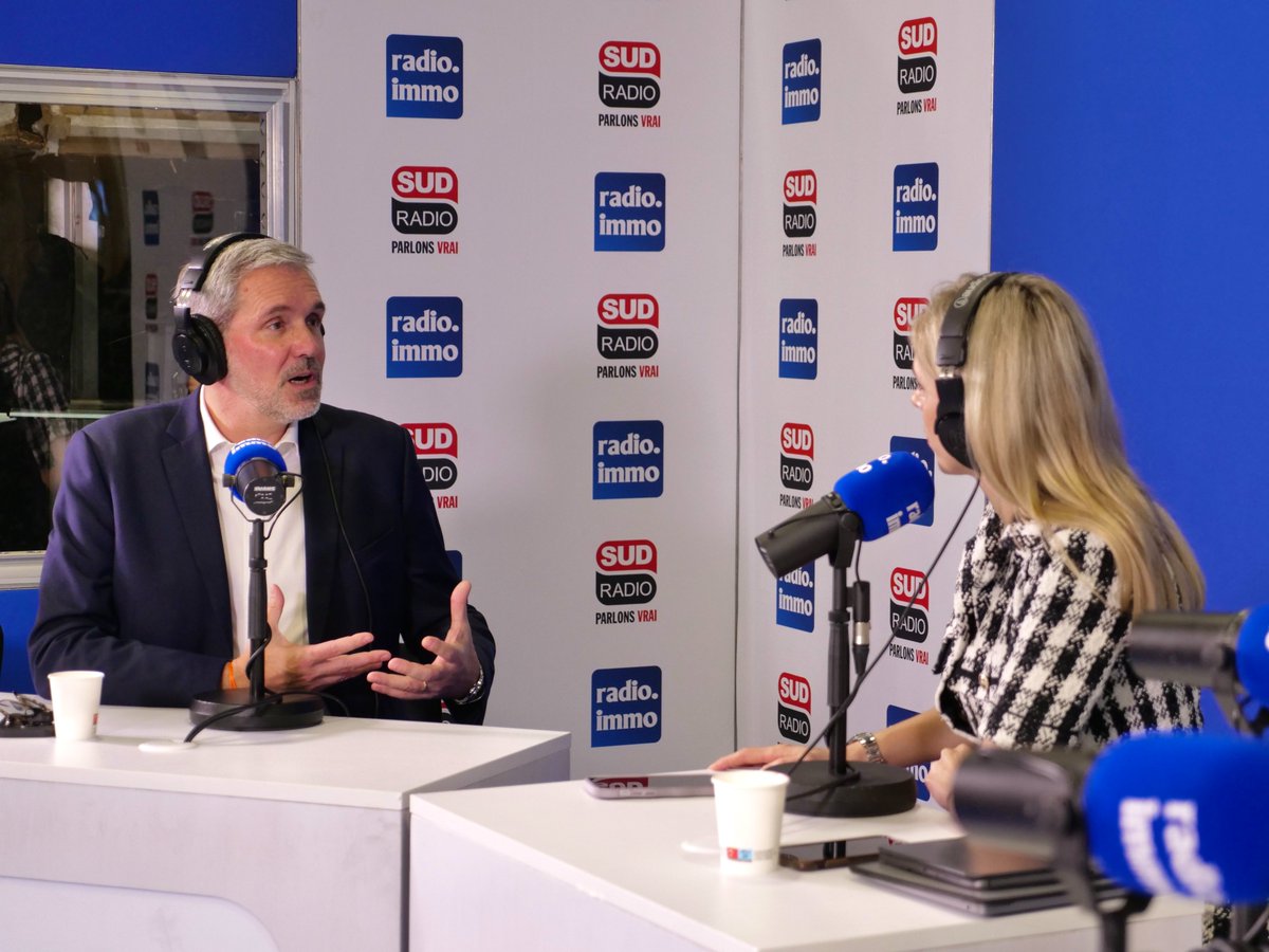 🤖 « L’IA permet de gagner du temps sur les tâches à faible valeur ajoutée, pour que nos équipes se concentrent sur l’essentiel : la relation humaine. »

Yann Jéhanno (<a href="/jehanno_yann/">Yann Jéhanno</a>) président de <a href="/Laforet_france/">Laforêt France 🌳</a> au <a href="/salonrent/">Salon RENT</a> 2025 ! 🌟

🎧 👉 radio.immo/broadcast/1064…