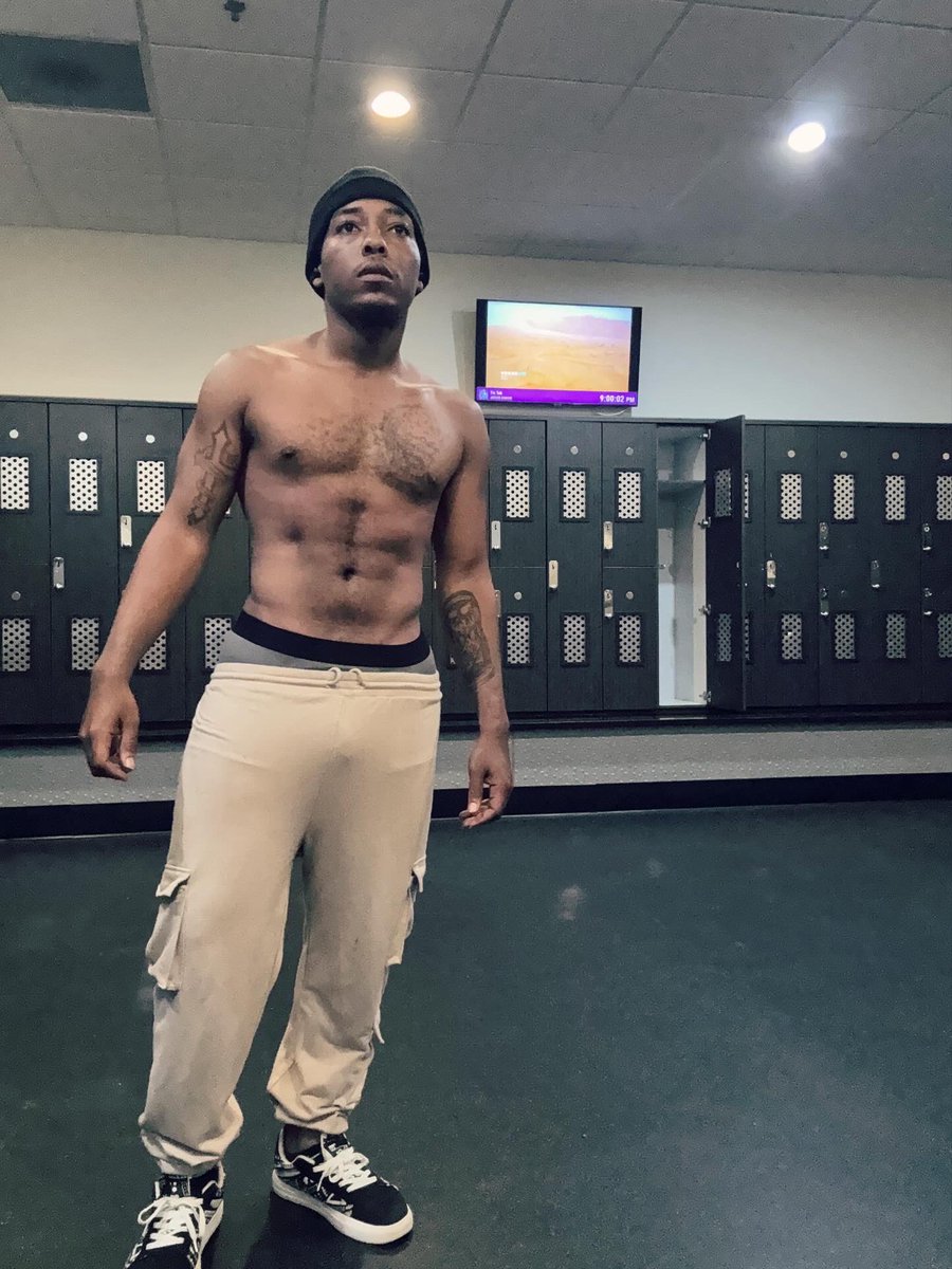 jayjey98's tweet photo. Confidence ❤️➡️through ➡️ consistency ⏱️ https://t.co/K8wMBtx4lY