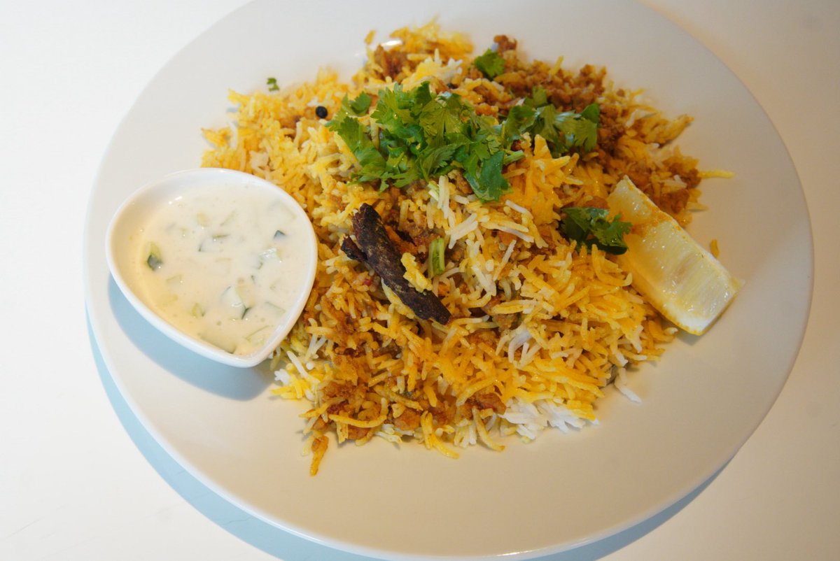 ビリヤニ極め中