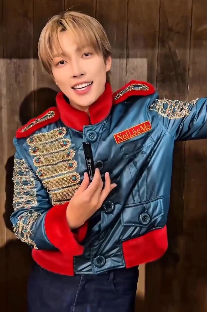 ATEEZUD's tweet image. [THREAD] HONGJOONG's Fashion Show 'PETIT COUSSIN' Media Related Updates Direct Links List

• Interact to all the contents compiled in the list
— LIKE / COMMENT / SHARE / SAVE 

HONGJOONG PETIT COUSSIN
#PETITCOUSSIN #HONGJOONG_FASHION_SHOW
#홍중 #HONGJOONG @ATEEZofficial