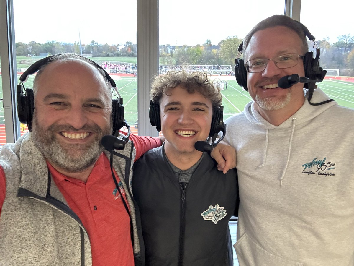 DanLeachDTM's tweet photo. GAMEDAY!! The @WHMI High School 🏈 Game of The Week travels to the Jungle in South Lyon as 9-1 @DreadStrong tangles with 10-0 @HEDslhsfootball for a District Championship!

@LawtonLunce ‘s pre game at 6:35 &amp; the live call with @WooleyMammoth85 &amp; myself at 7 on 93.5FM &amp; WHMI. Com https://t.co/dTCU7LKCUc